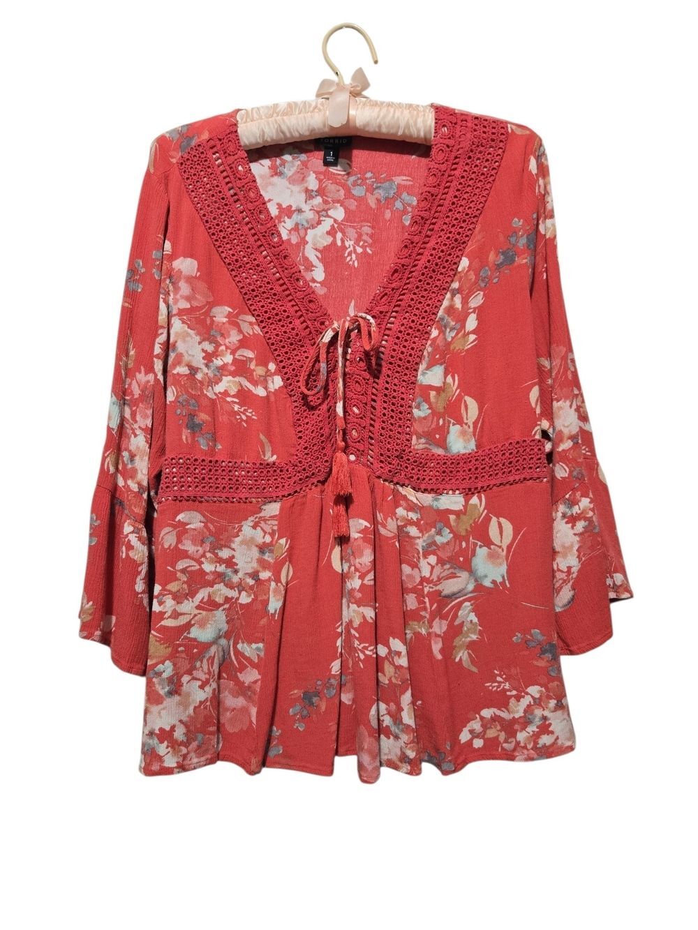 Torrid Lace Up Babydoll Floral Coral Crinkle Gauze Crochet Boho Tassel Top 1X